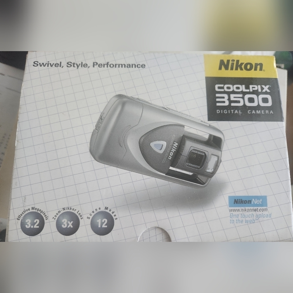 New in Box- Rare Nikon COOLPIX 3500 3.2MP Digital Camera - Silver